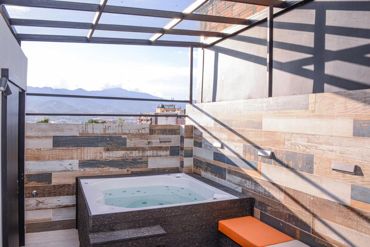 Apartamento Lleras Ac Hot Tub Medellín Eksteriør bilde