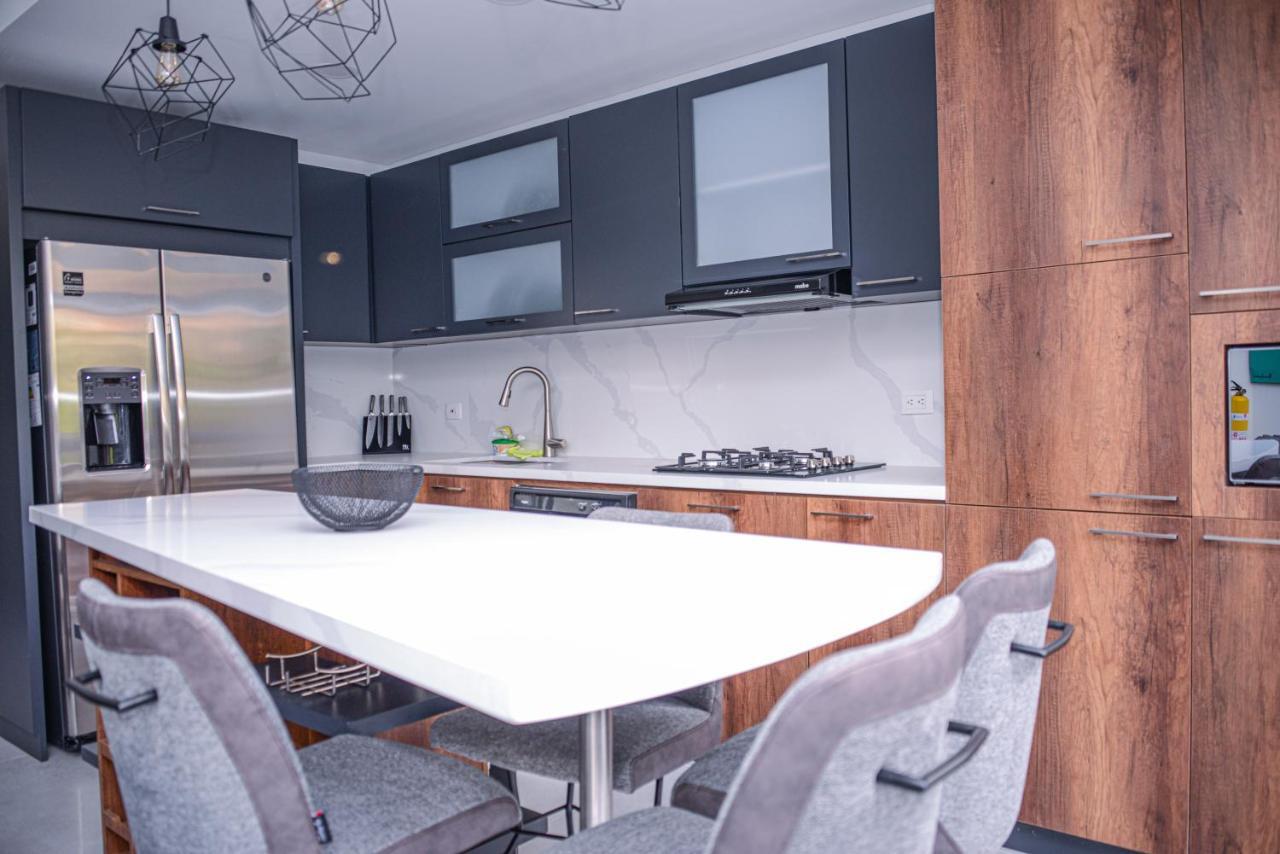 Apartamento Lleras Ac Hot Tub Medellín Eksteriør bilde